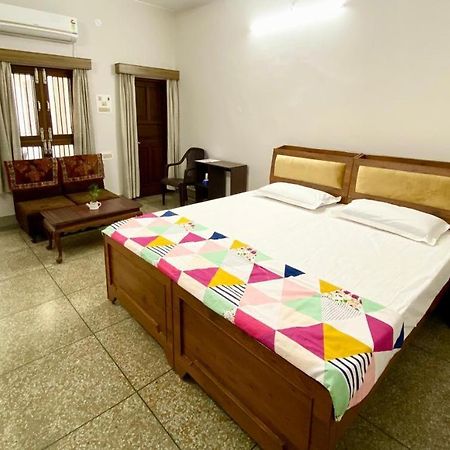 Bed and Breakfast Garden View Residency Lucknow Zewnętrze zdjęcie