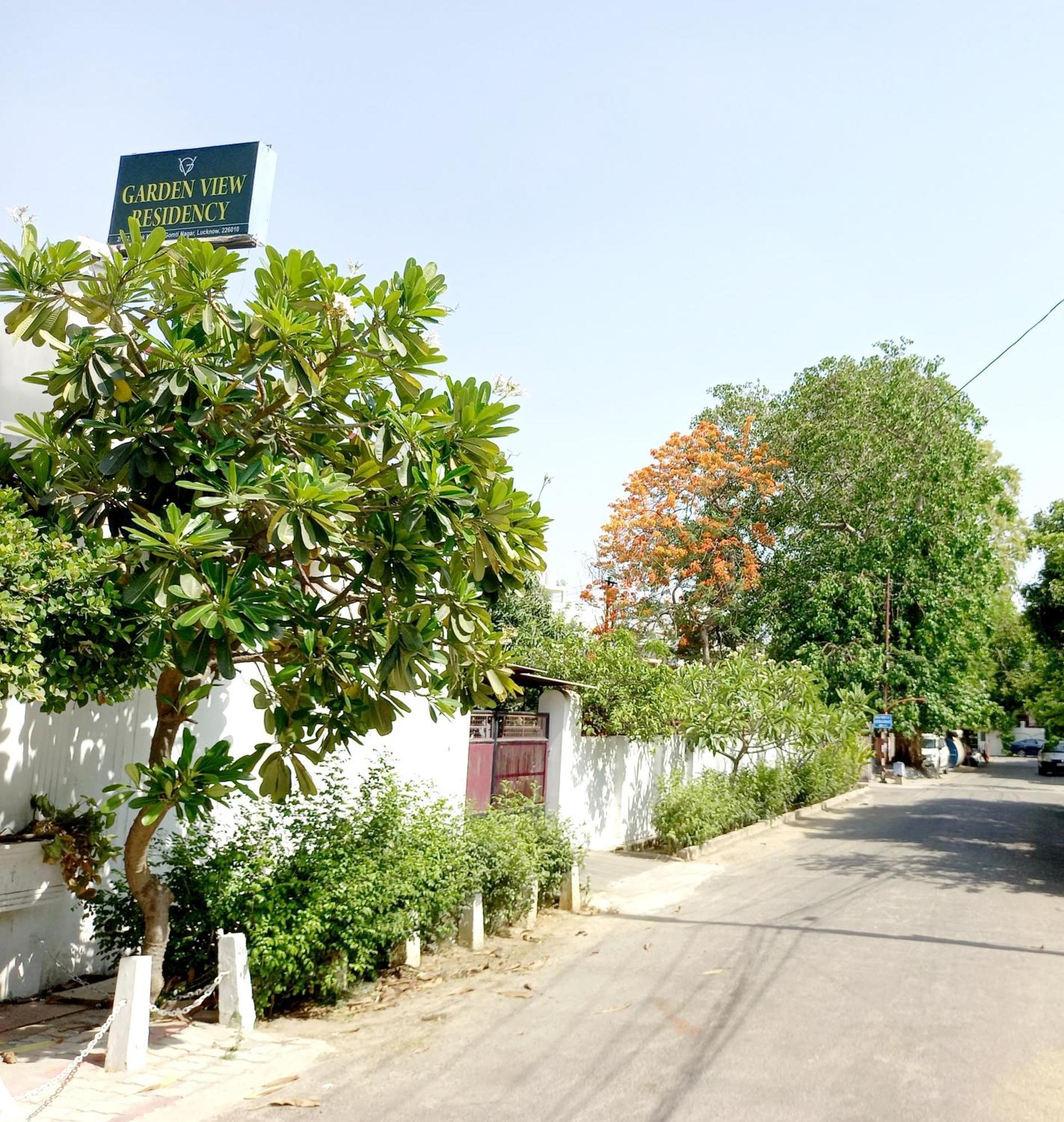 Bed and Breakfast Garden View Residency Lucknow Zewnętrze zdjęcie